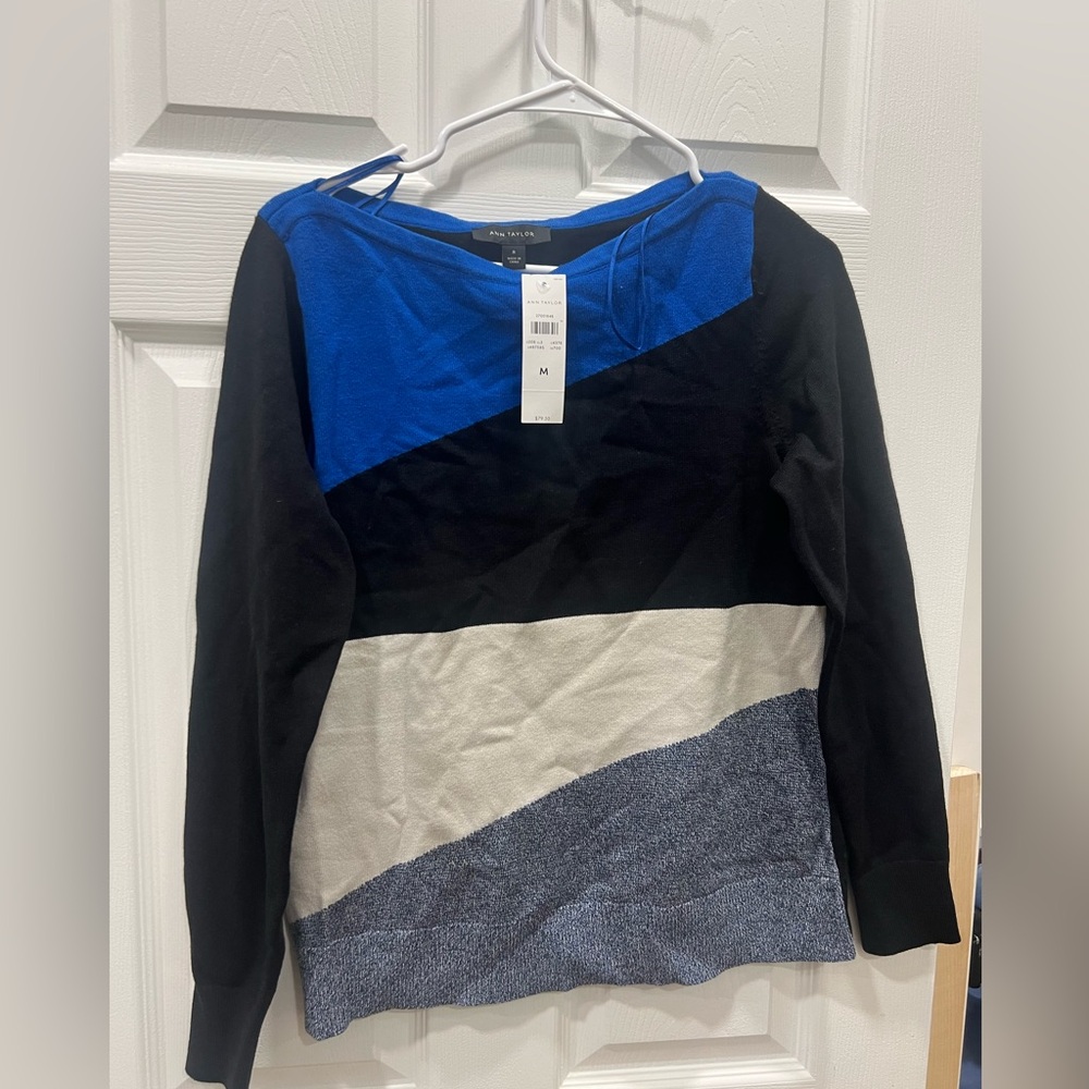 New ANN TAYLOR Boatneck Color Block Sweater size LARGE Black Navy Ivory geometry